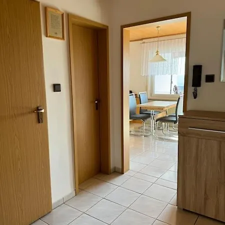 Grosszugige 3 Zimmerwhg., Balkon. Kuche. Tv, Wlan * Langenzenn