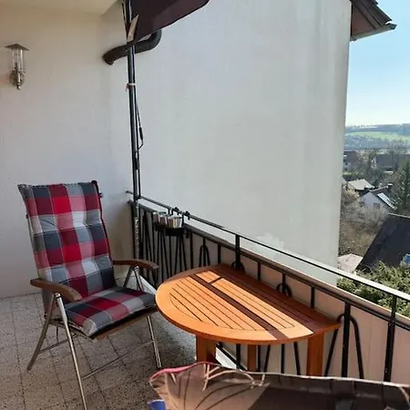 Grosszugige 3 Zimmerwhg., Balkon. Kuche. Tv, Wlan Langenzenn