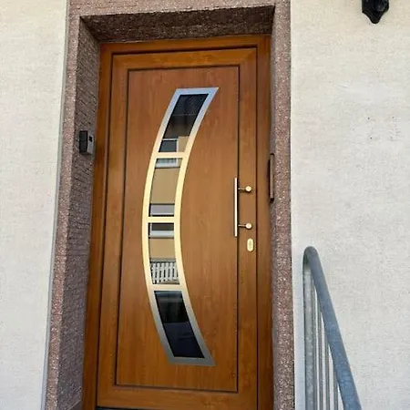 Apartamento Grosszugige 3 Zimmerwhg., Balkon. Kuche. Tv, Wlan Langenzenn