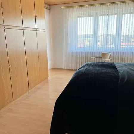 Apartamento Grosszugige 3 Zimmerwhg., Balkon. Kuche. Tv, Wlan *