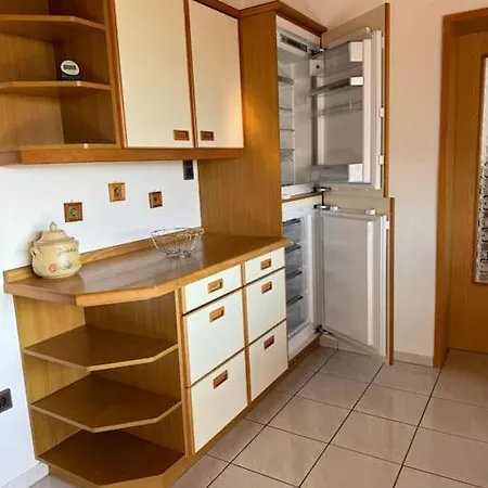 Grosszugige 3 Zimmerwhg., Balkon. Kuche. Tv, Wlan Apartamento Langenzenn