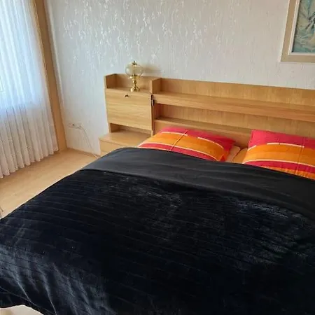 Grosszugige 3 Zimmerwhg., Balkon. Kuche. Tv, Wlan Apartamento *